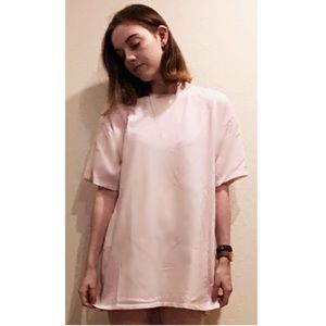 Cute and simple pale pink T-shirt dress.